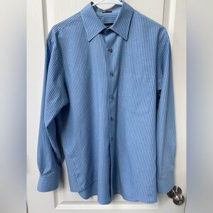 Van Heusen Long Sleeve Button Down Size M 15-15.5 Striped No-Iron Dress Shirt